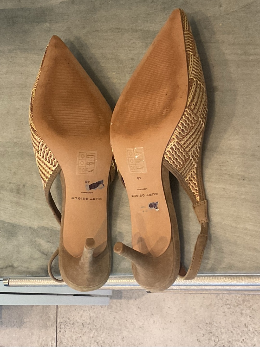 Kurt Geiger Beige Woven Pointed-Toe Slingback Pumps - Picture 10 of 12
